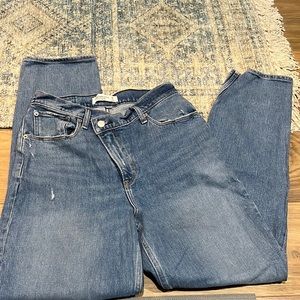 Abercrombie 90’s Straight Leg Ultra High Rise, Curve love